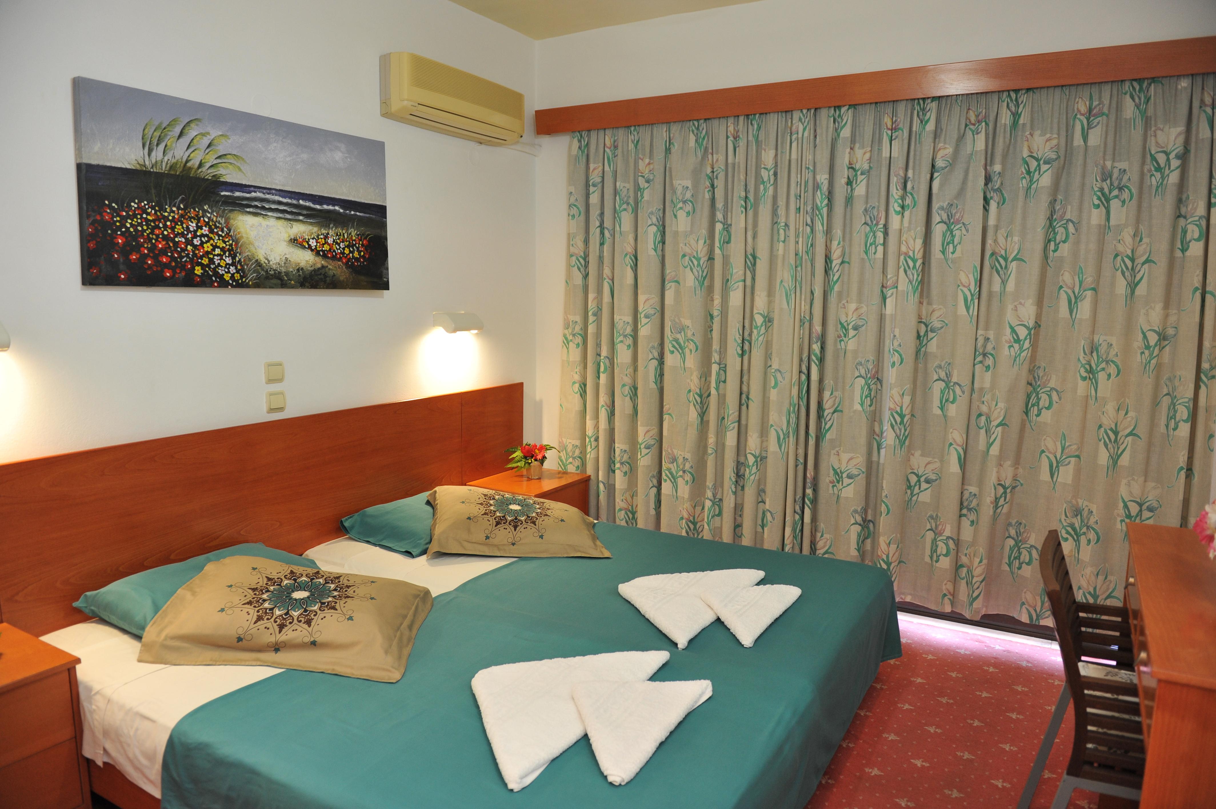 Heleni Beach Hotel Ялиссос Экстерьер фото
