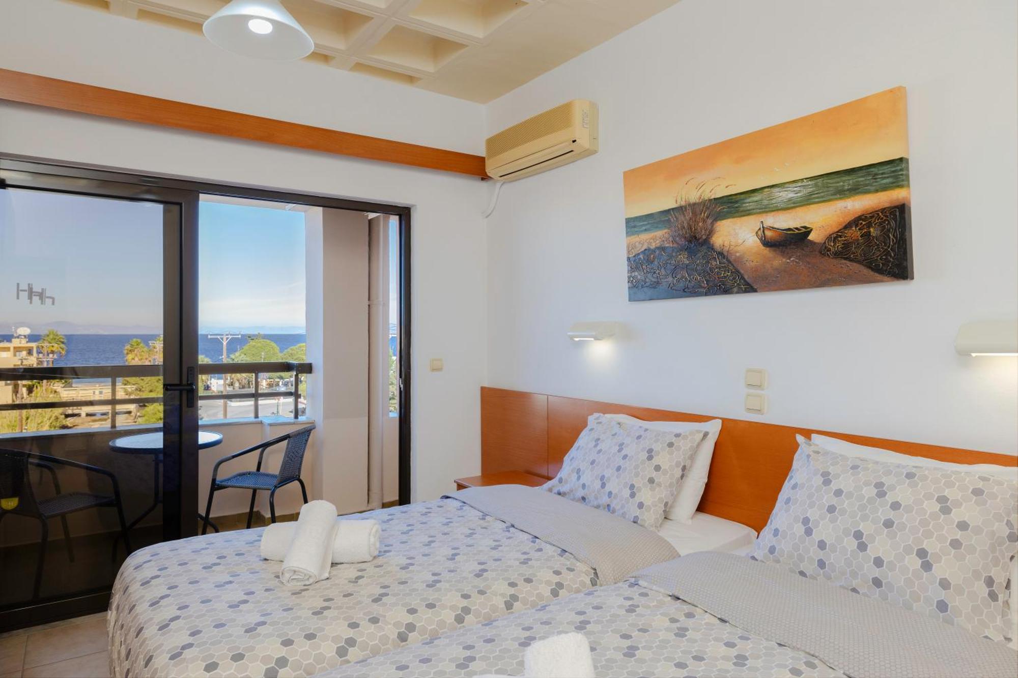 Heleni Beach Hotel Ялиссос Экстерьер фото